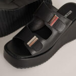 Σανδάλια με chunky σόλα attrattivo 9Y21010C